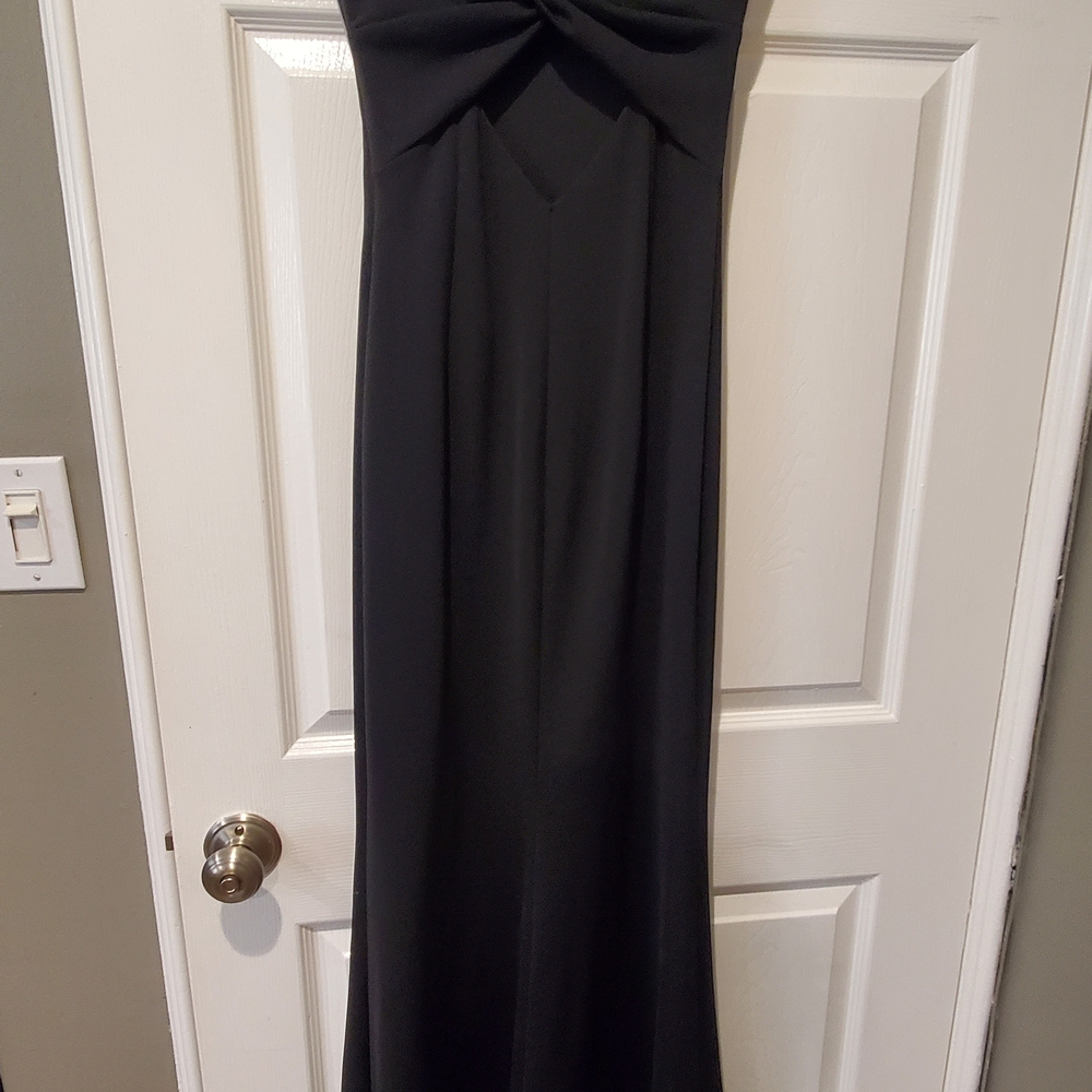 Katie May Classic Evening Black Cap Sleeve Maxi Dress With Detailed Back - Picture 9 of 10